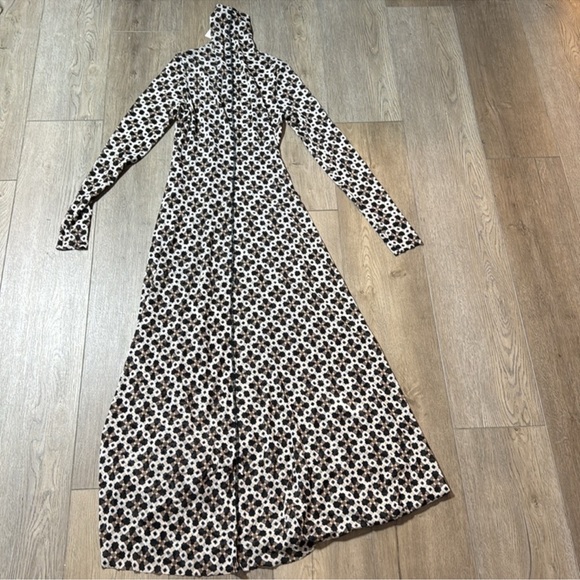 NWT Banana Republic Ivory Black Plaid Mesh Long-Sleeve Maxi Dress MEDIUM PETITE - mordernwear.com NWT Banana Republic Ivory Black Plaid Mesh Long-Sleeve Maxi Dress MEDIUM PETITE - mordernwear.com